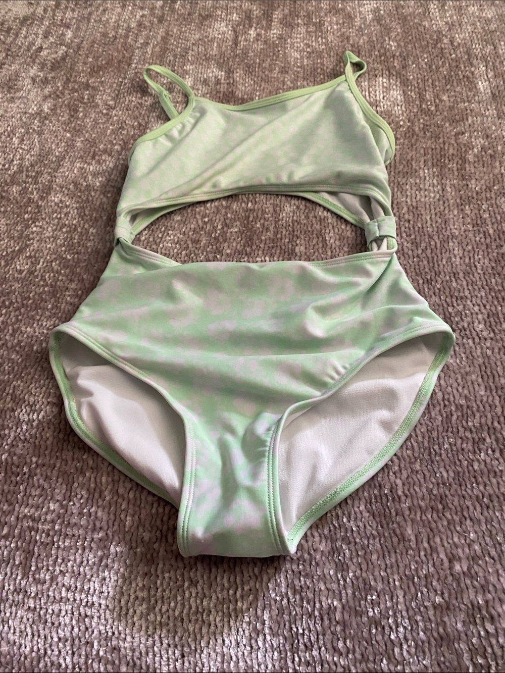 Girls' Light Green Cutout One-Piece Swimsuit